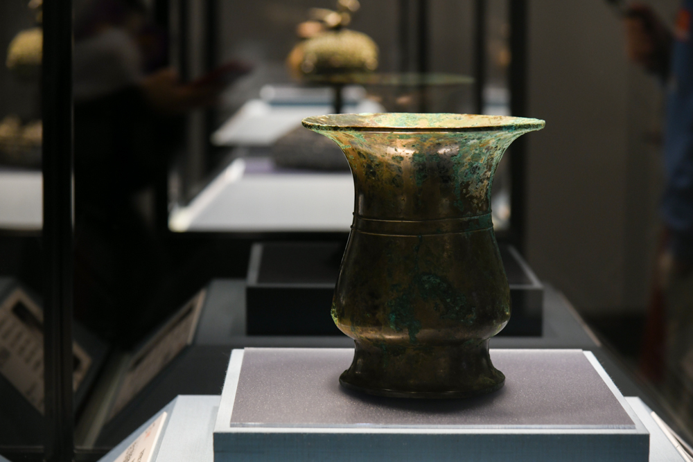 《銘文青銅尊〈一級文物〉》　西周　米寿県博物館蔵