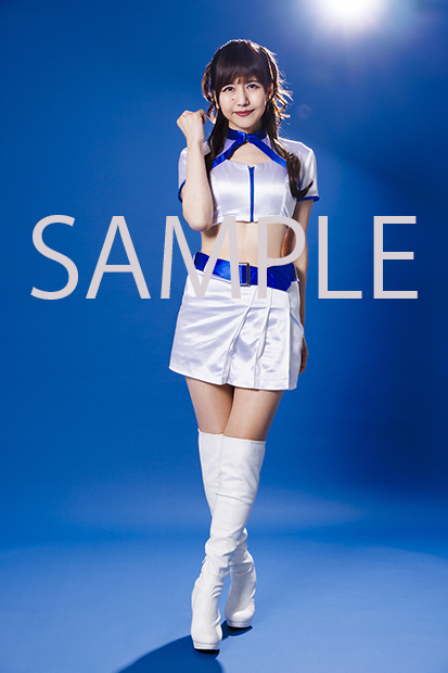 画像】コスプレ写真大公開 声優・井上喜久子初の自叙伝エッセイ