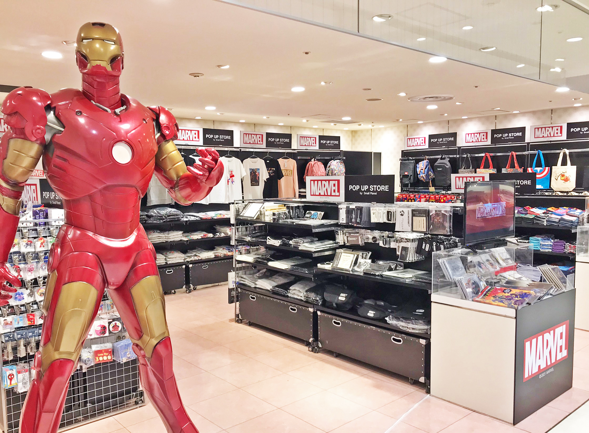 MARVEL POP UP STORE