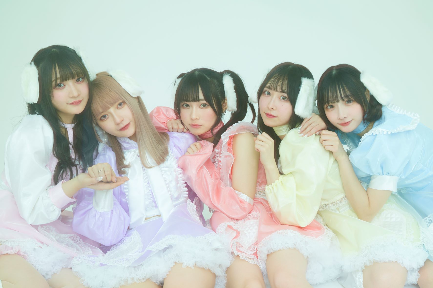 5人組アイドルグループ「きゅるりんってしてみて」 2曲の新曲リリース