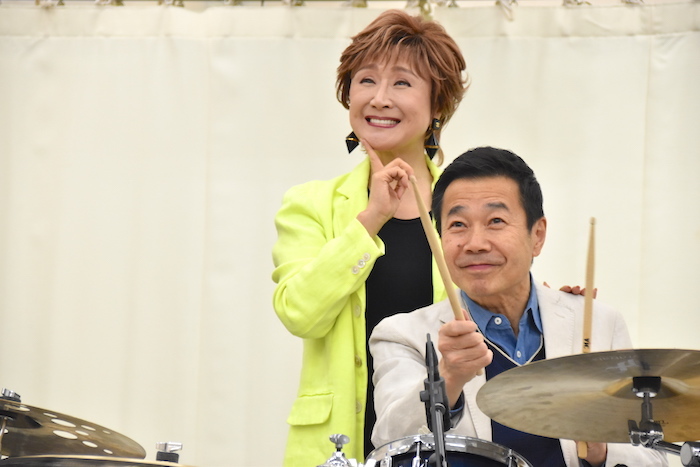 小林幸子、三宅裕司(左から)