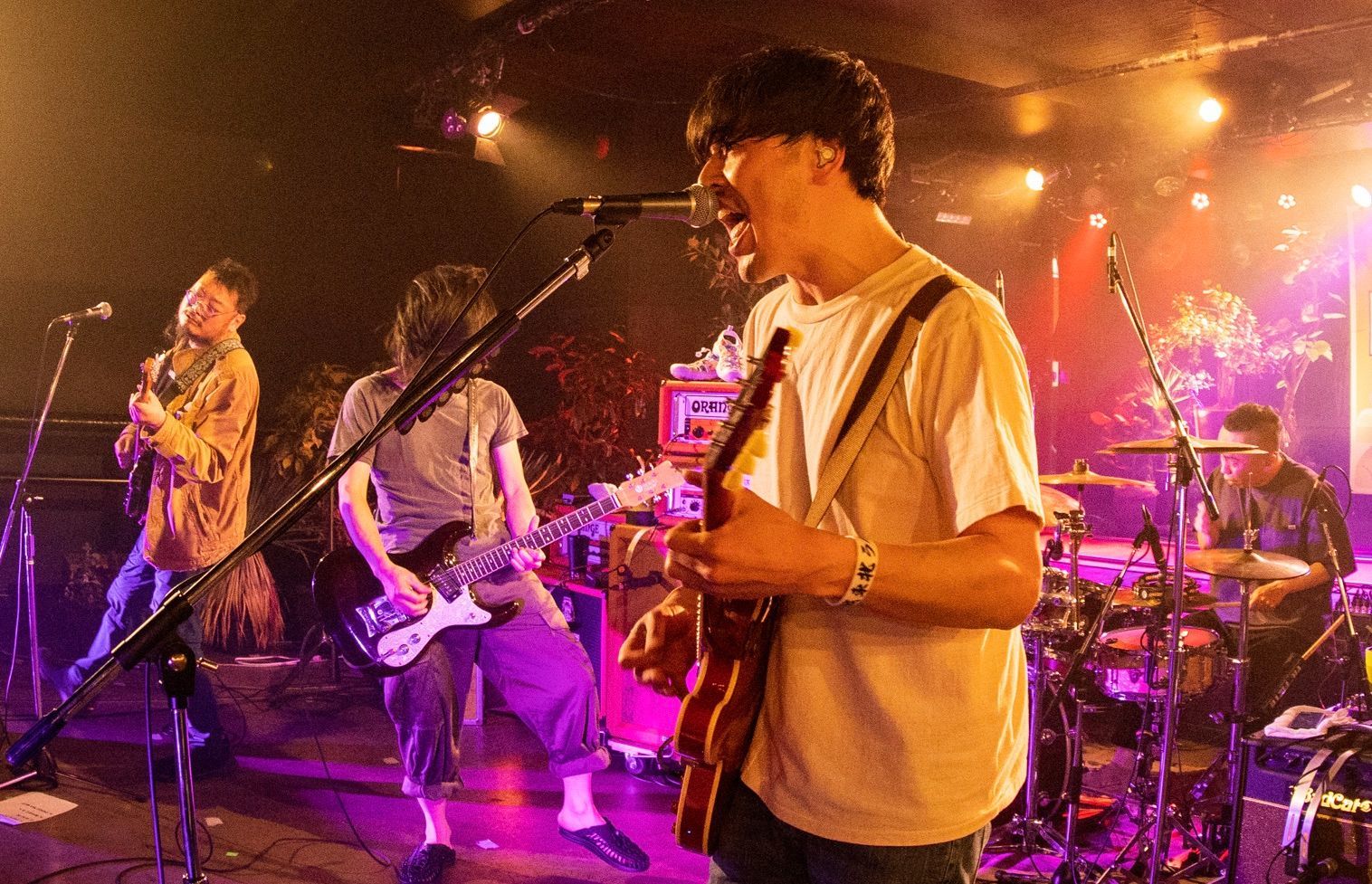 The Band Apart Keenのyoutube1周年特番でライブ トーク映像の後編を公開 Musicman