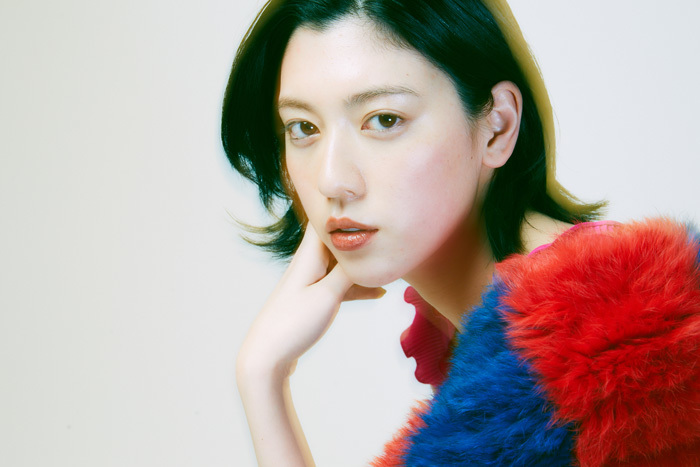 三吉彩花