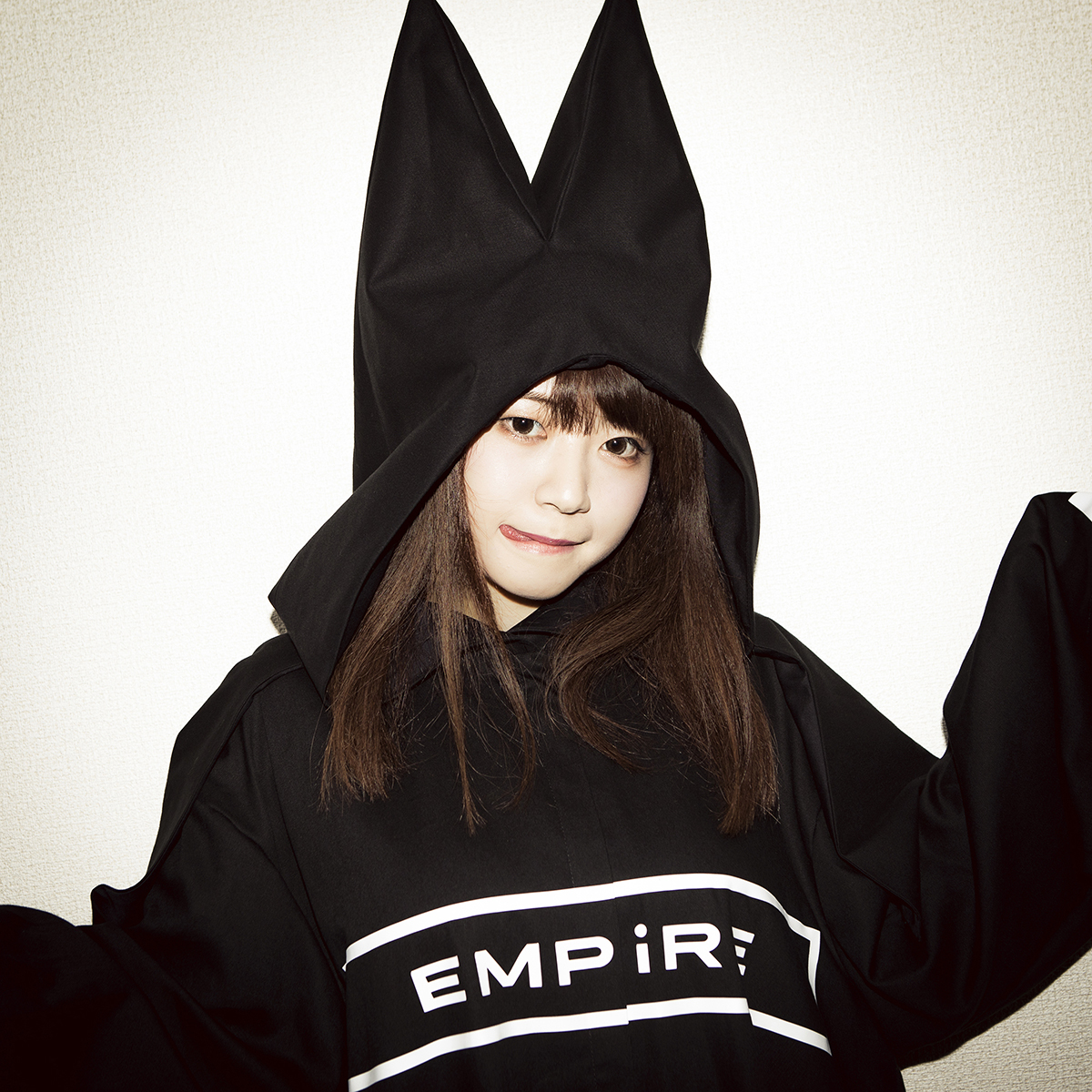 YUiNA EMPiRE