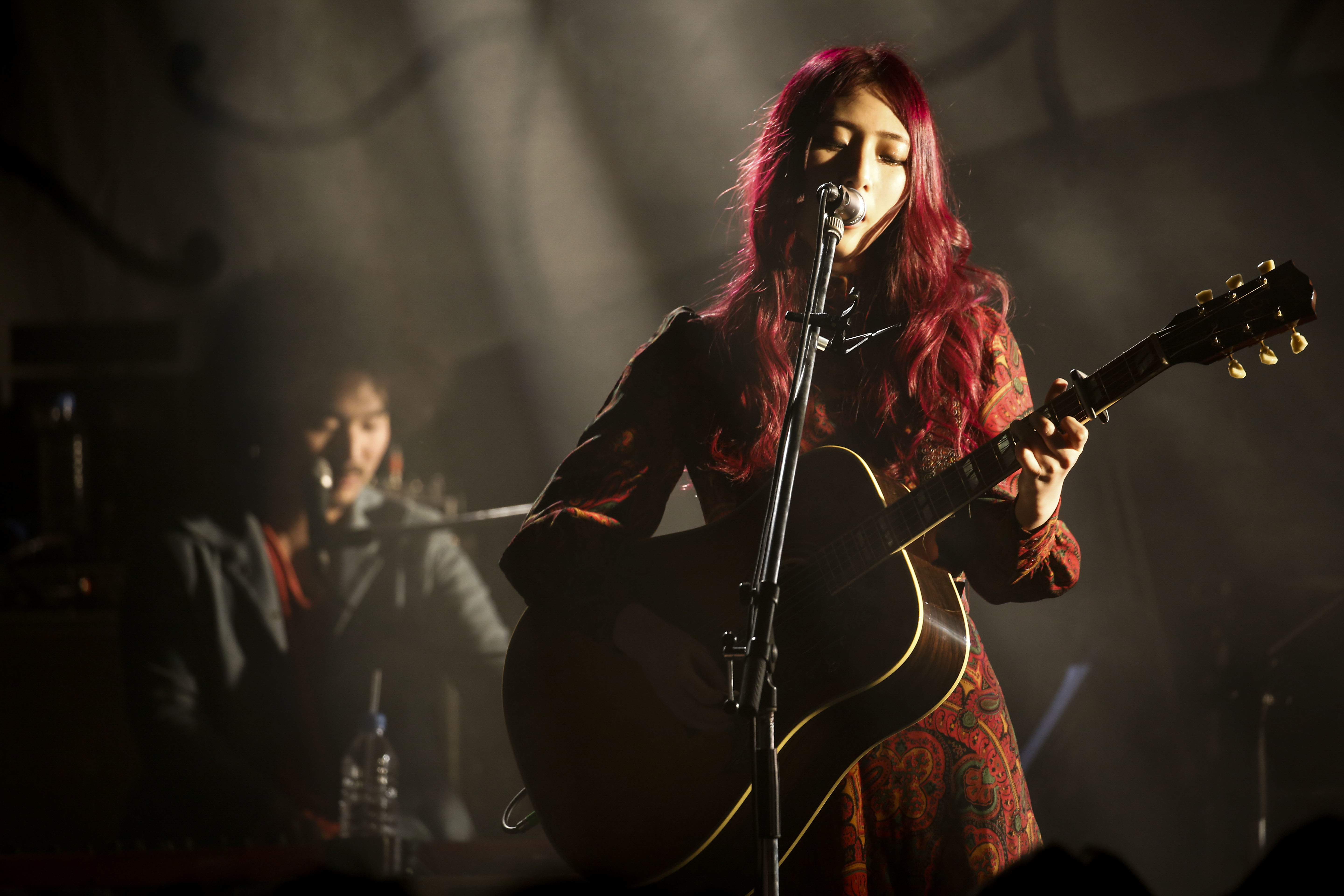 GLIM SPANKY  Photo by KAMIIISAKA HAJIME