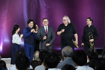 震災支援で生まれた可動式ホール「アーク・ノヴァ」から、テレビ朝日系『題名のない音楽会』