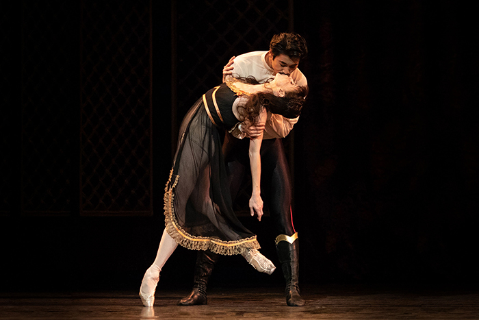 Natalia Osipova as Mary Vetsera and Ryoichi Hirano as Crown Prince Rudolf in Mayerling ©2018 ROH. Ph by Helen Maybanks