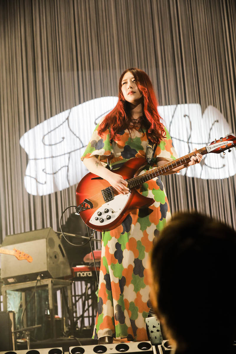 GLIM SPANKY・松尾レミ　撮影＝HAJIME KAMIIISAKA