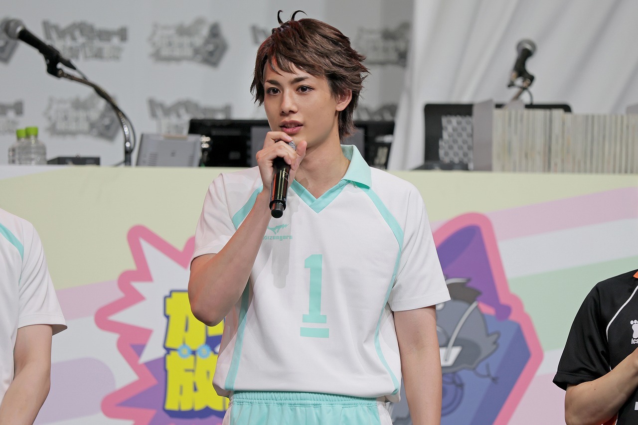 藤林泰也（及川 徹 役） 　　　　　　　(C)古舘春一／集英社・ハイパープロジェクション演劇「ハイキュー!!」製作委員会
