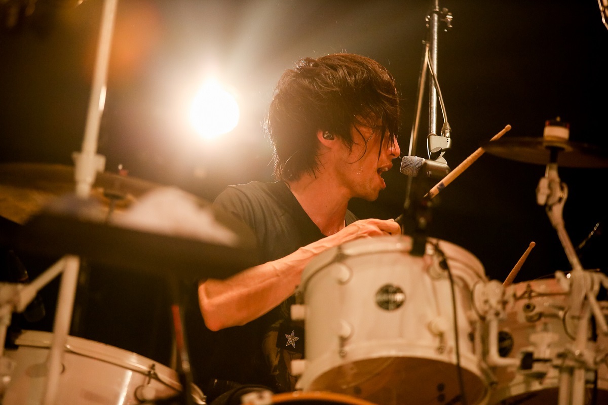 THE ORAL CIGARETTES photo＝Viola Kam (V’z Twinkle Photography)