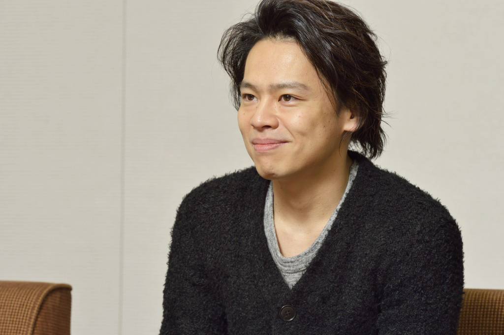 中川晃教