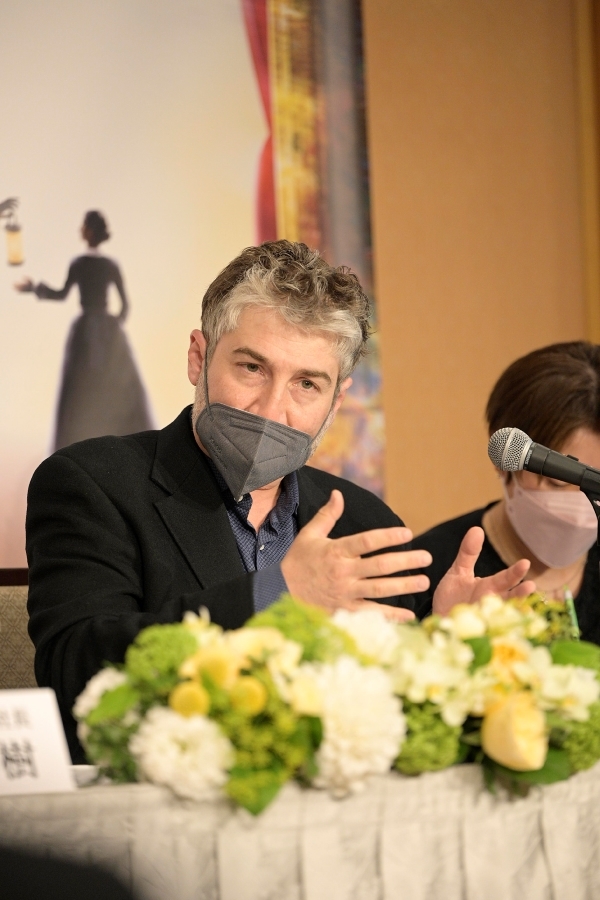 演出 スコット・シュワルツ氏（撮影 上原タカシ）