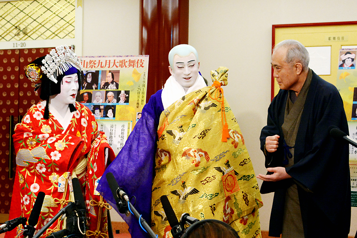 『秀山祭九月大歌舞伎』左から中村雀右衛門、市川染五郎、中村吉右衛門