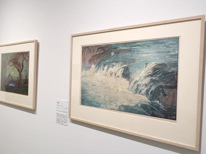 手前《渓流》昭和3年 千葉市美術館