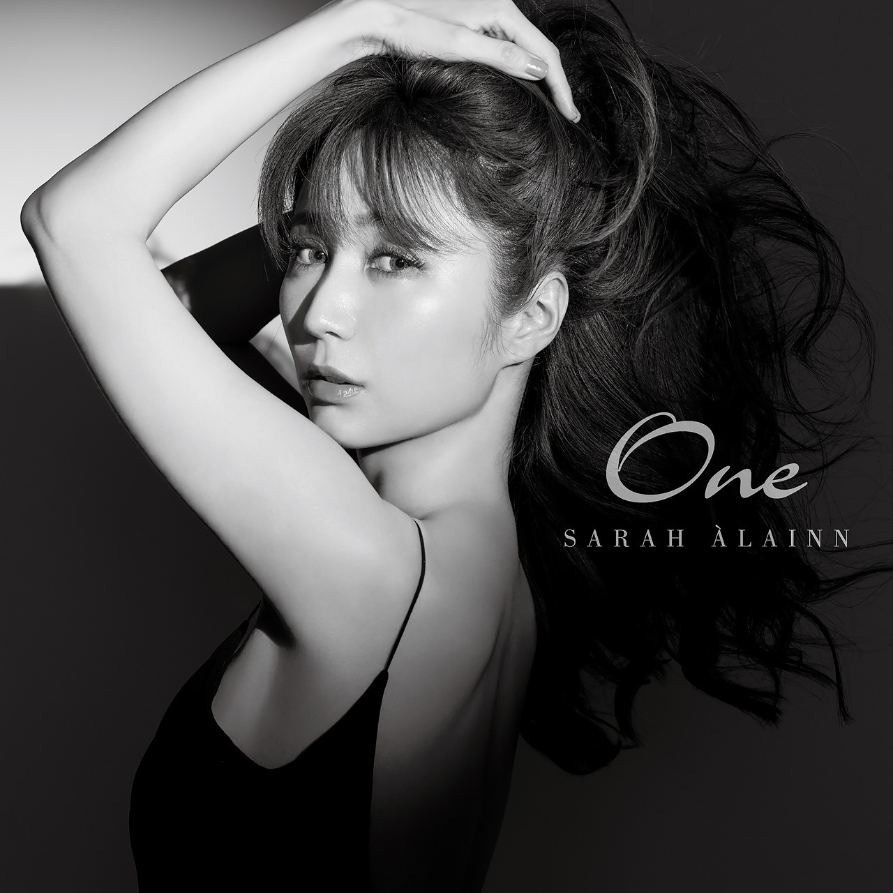『One』通常盤ジャケット