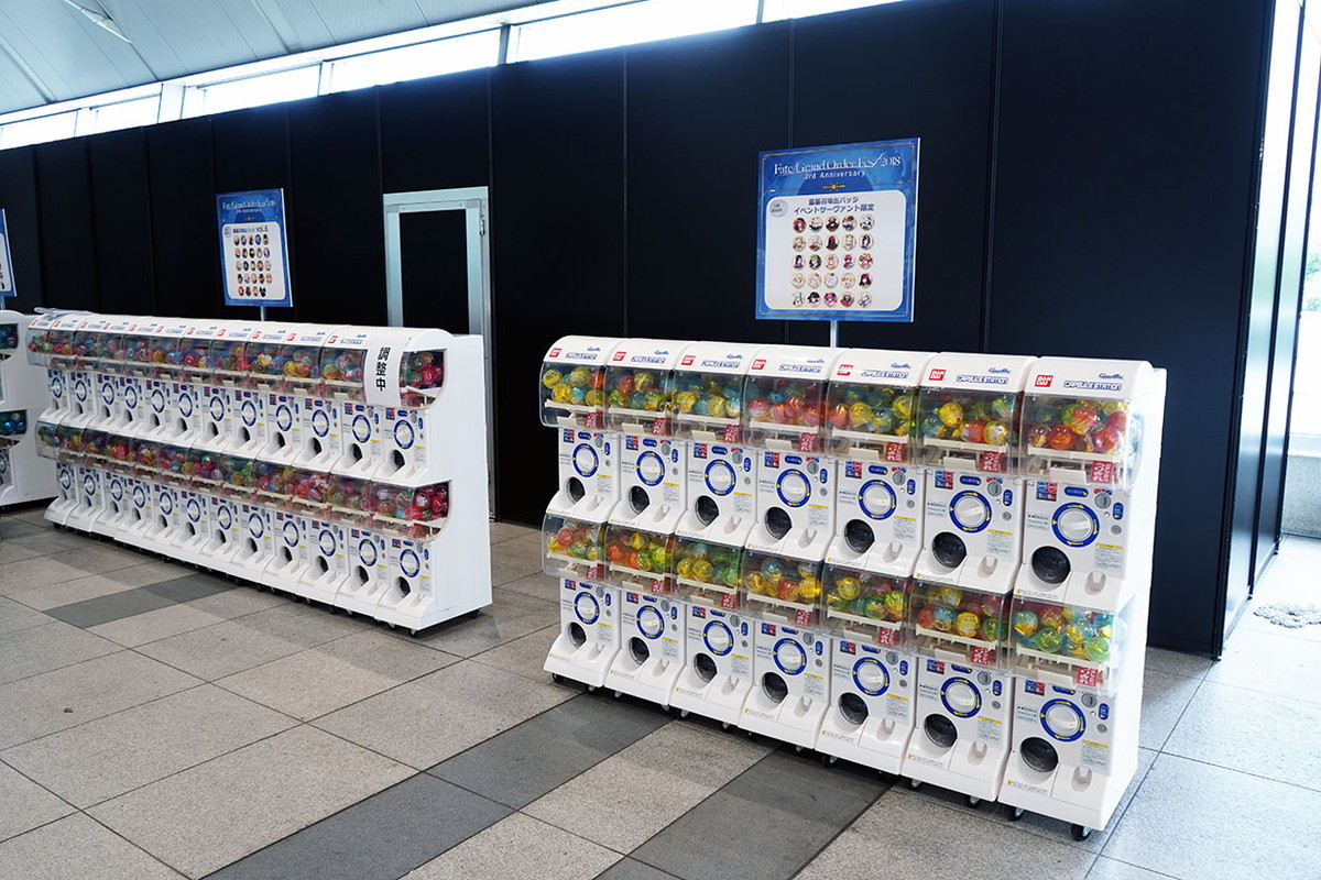 復刻ガチャも用意されていた 撮影：斉藤直樹