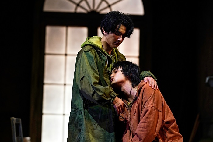 （左から）吉沢亮、北村匠海 撮影：細野晋司