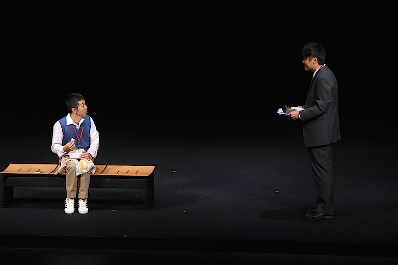 『救急車を呼びました』上演より
