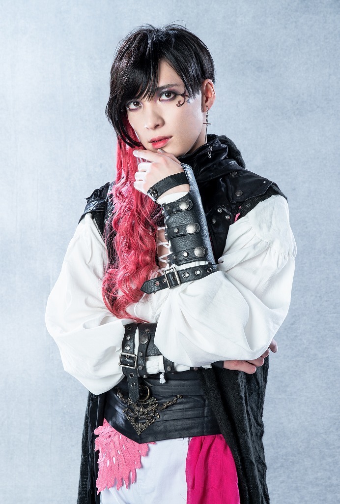 メメント （輝馬） (C)2020 toei-movie-st