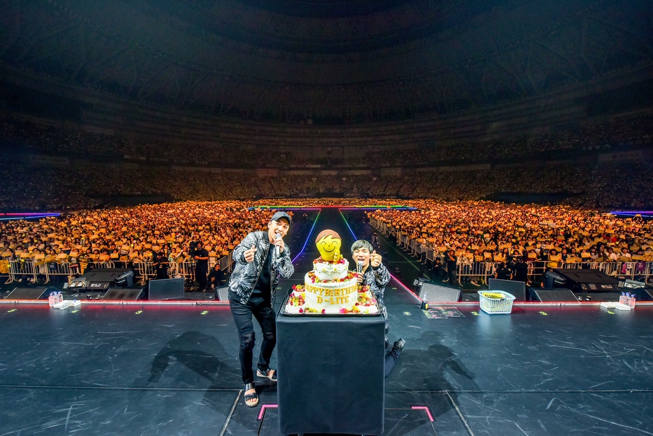 BIGBANG・D-LITE、15万人を動員したソロドームツアー終幕 V.Iも