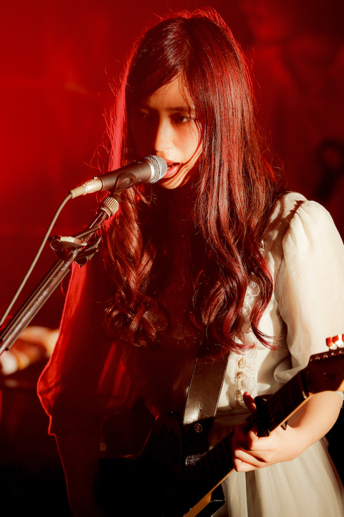 GLIM SPANKY　Photo by KAMIIISAKA HAJIME