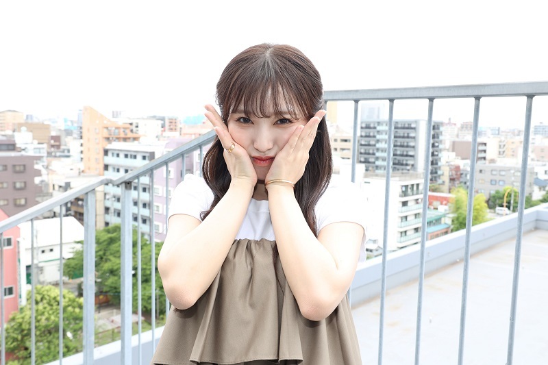 矢吹奈子