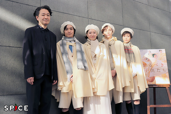 （左から）白井晃、松岡広大、南沢奈央、柾木玲弥、馬場ふみか
