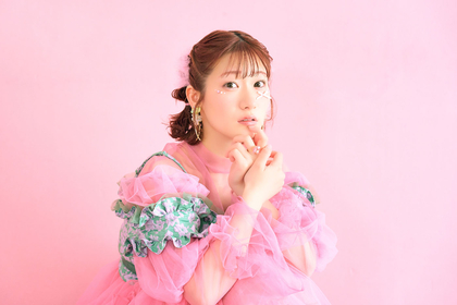 岡咲美保、1stミニアルバム『SHAKING』全楽曲情報公開