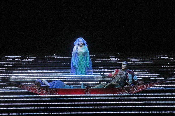《遥かなる愛》 (C)Ken Howard／Metropolitan Opera