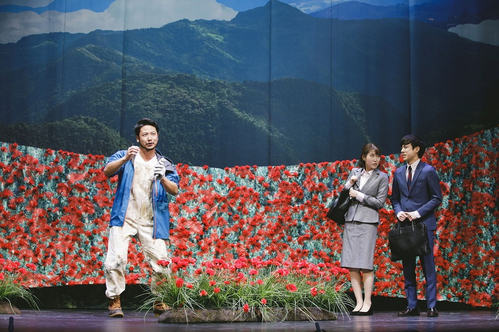 山田ジャパン1月公演『優秀病棟 素通り科』舞台写真