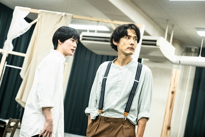 熱量あふれる俳優たちの体を通じて平和への思いを馳せる　タカハ劇団 第21回公演『帰還の虹』稽古場レポートが公開
