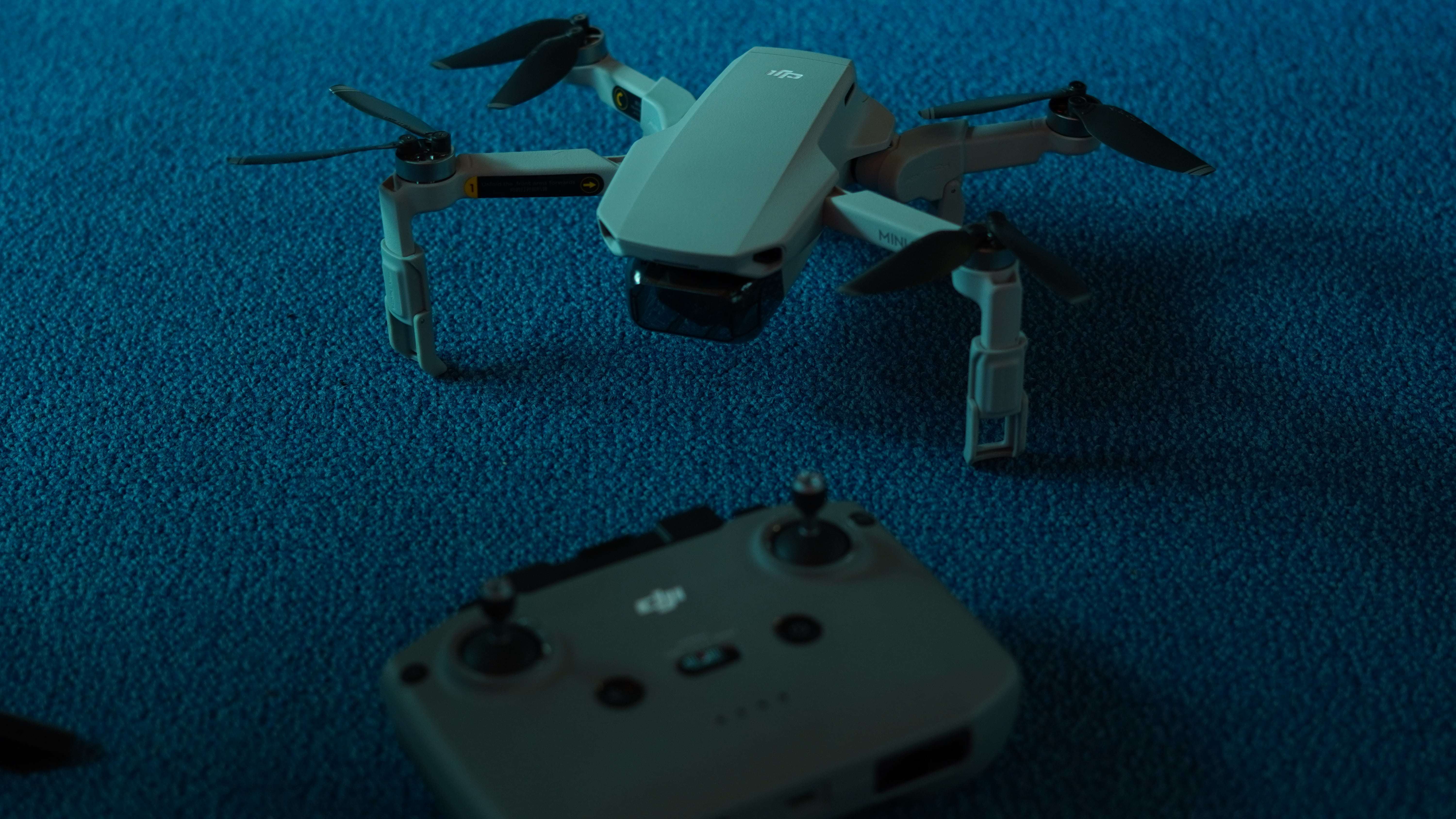 199g 4K ジンバル搭載　DJI mini2！最強！