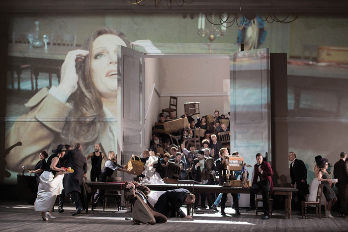 Christoph Loy’s new production of La forza del destino (Dutch National Opera) (c) Monika Ritter