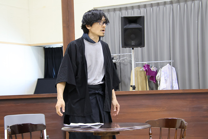 悪童会議 第三回公演『見よ、飛行機の高く飛べるを』稽古場より