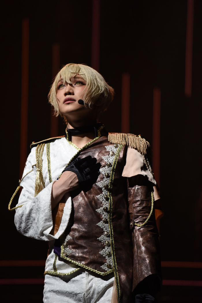 撮影：宮内勝 (C)ミュージカル『刀剣乱舞』製作委員会