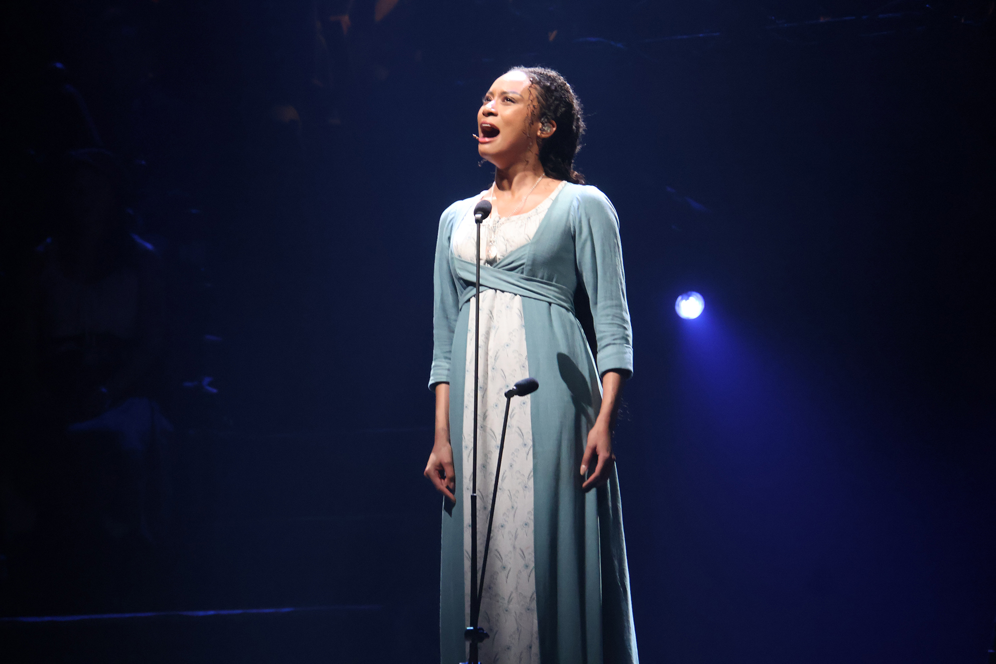 チャナ・ヒューイットによる「夢やぶれて I Dreamed a Dream」
