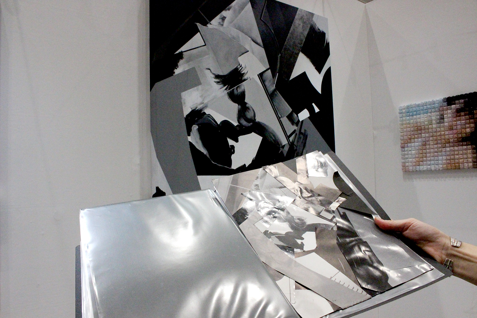 TEZUKAYAMA GALLERYのブース