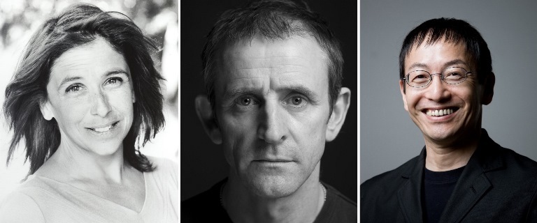 『One Green Bottle』出演者。（左から）キャサリン・ハンター、グリン・プリチャード、野田秀樹