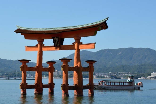 嚴島神社の大鳥居