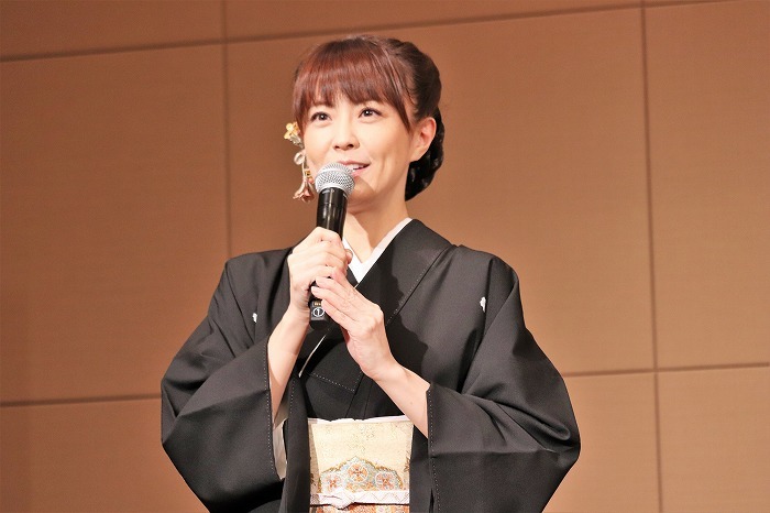 小林麻耶