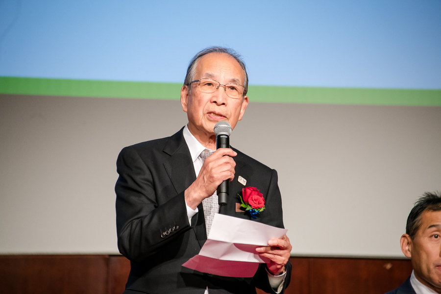 東京都美術館館長　真室佳武氏