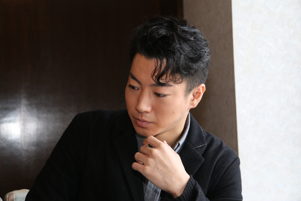 矢崎広「ドッグファイト」