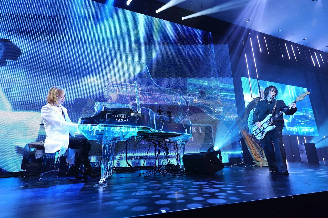 YOSHIKI、ディナーショー16公演でトータル8000人を動員 最終公演ではX JAPANのHEATHとの共演も | SPICE -  エンタメ特化型情報メディア スパイス