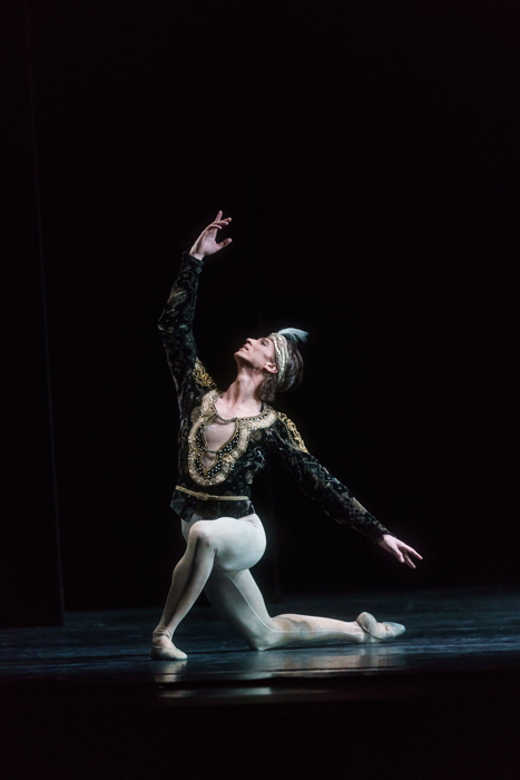 La Bayadère. Vadim Muntagirov as Solor. 