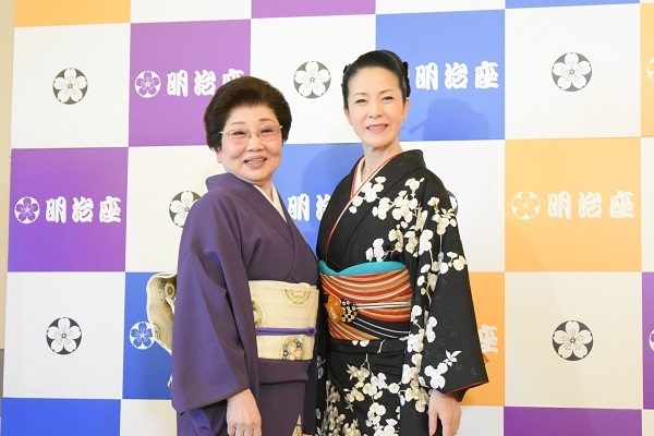 （左から）泉ピン子 坂本冬美