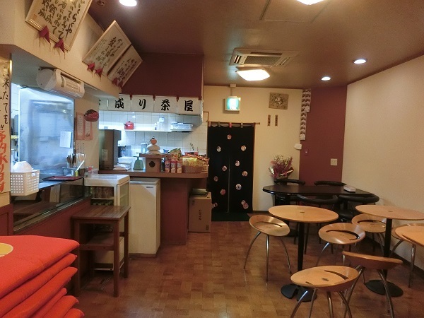 食事スペース「鈴成り茶屋」