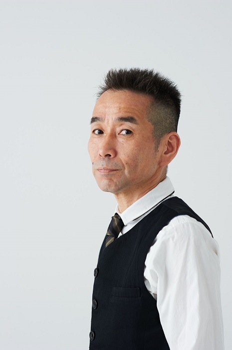 小野寺修二 撮影：鈴木穣蔵