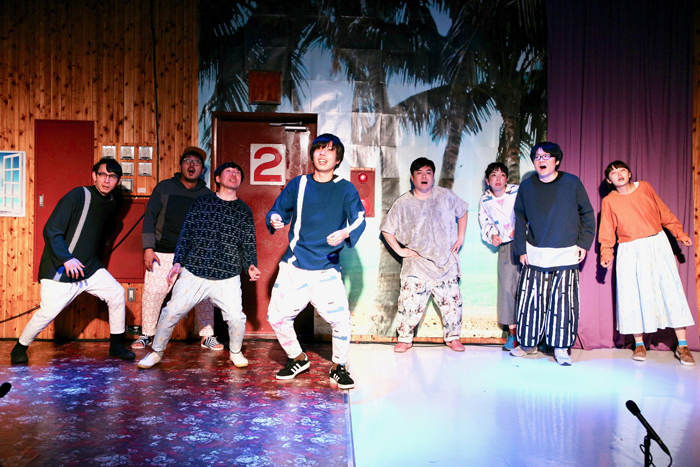 明日のアー本公演『観光』 （写真撮影：明田川志保）