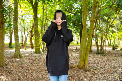 Reol、初CDシングル「COLORED DISC」リリース決定 特典Hoodieの