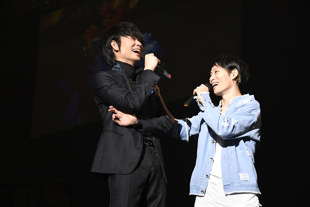 綾野剛＆UVERworld・TAKUYA∞